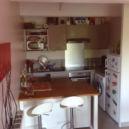 Le Domaine De Castera Apartamento *